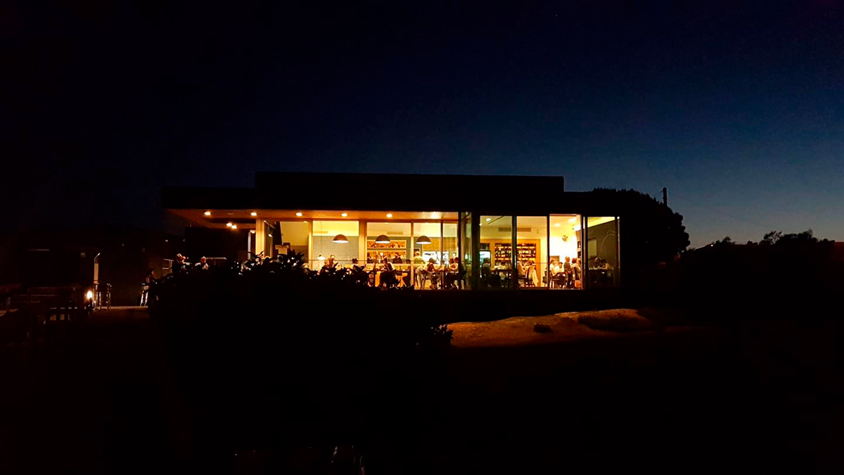 Traditional Algarve dishes at Restaurante O Camilo, presented simply, reflecting the restaurant's focus on fresh ingredients and authentic flavors.