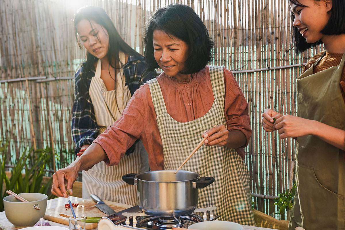Tourists taking a Balinese cooking class in Ubud