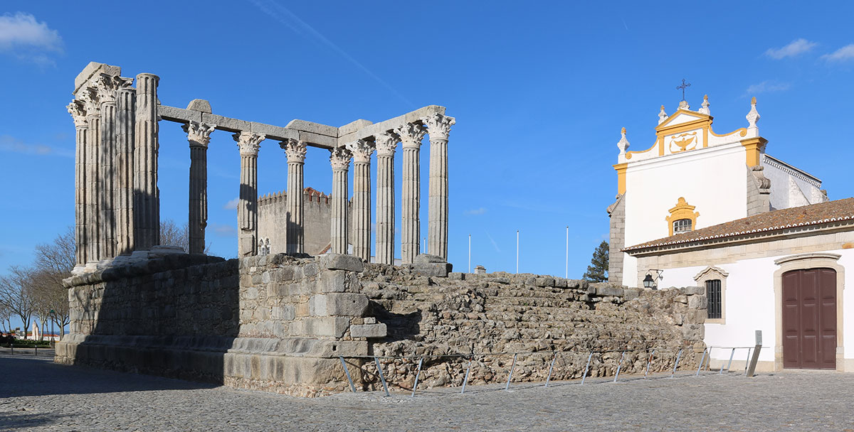 Ancient Roman Temple of Évora with Corinthian columns