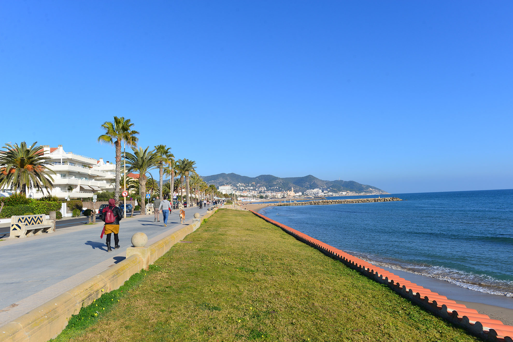 Palmen-Promenade Passeig Marítim in Sitges-Barcelona