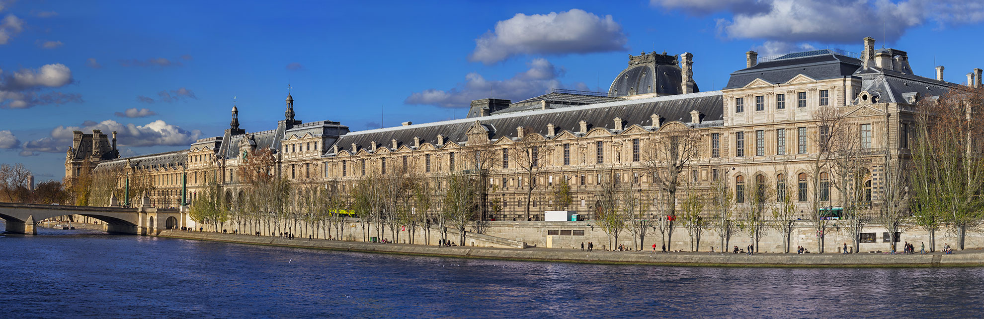 Panoramic view on the Louvre