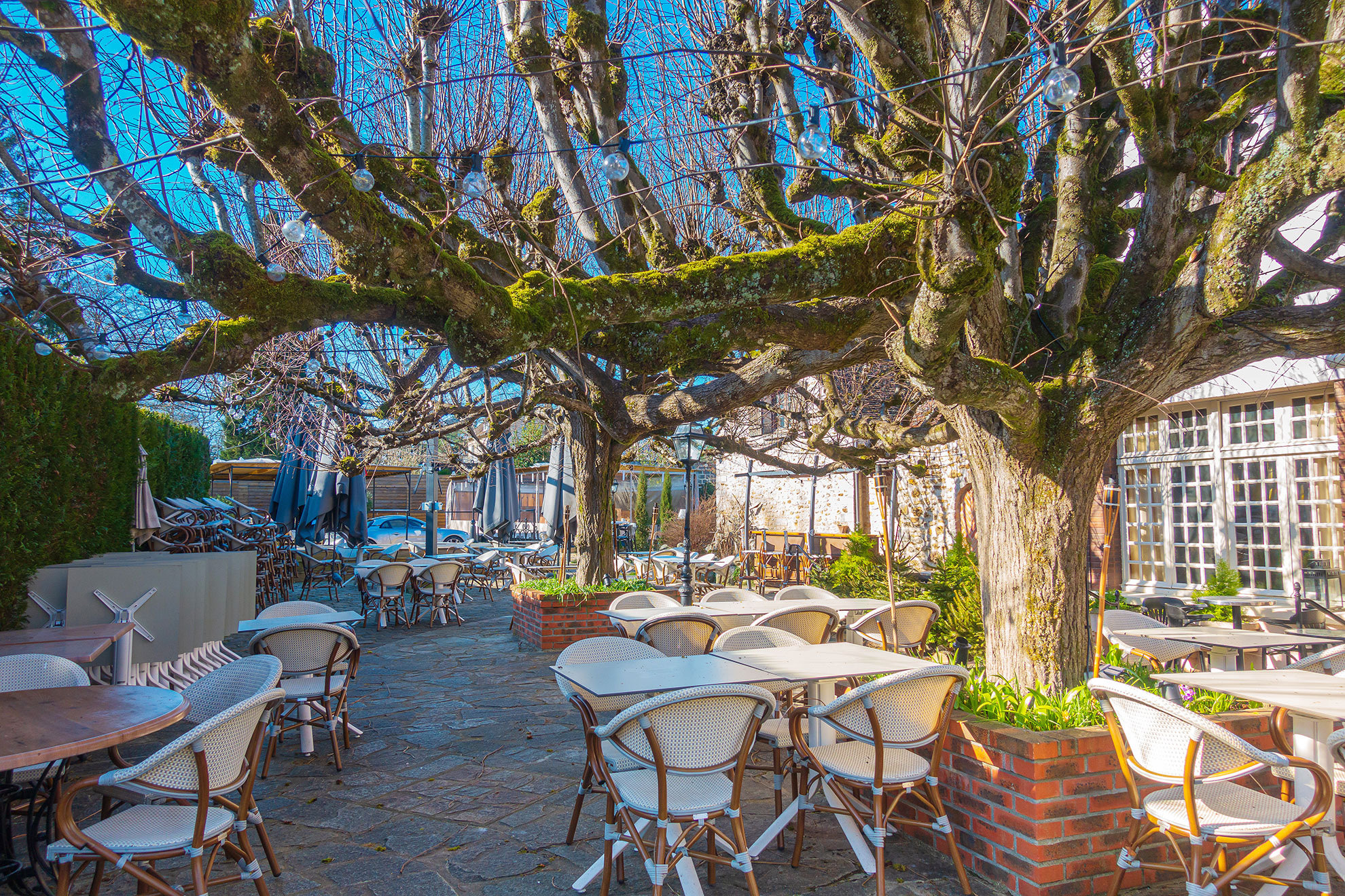 February 26, 2022: Restaurants in Barbizon, France