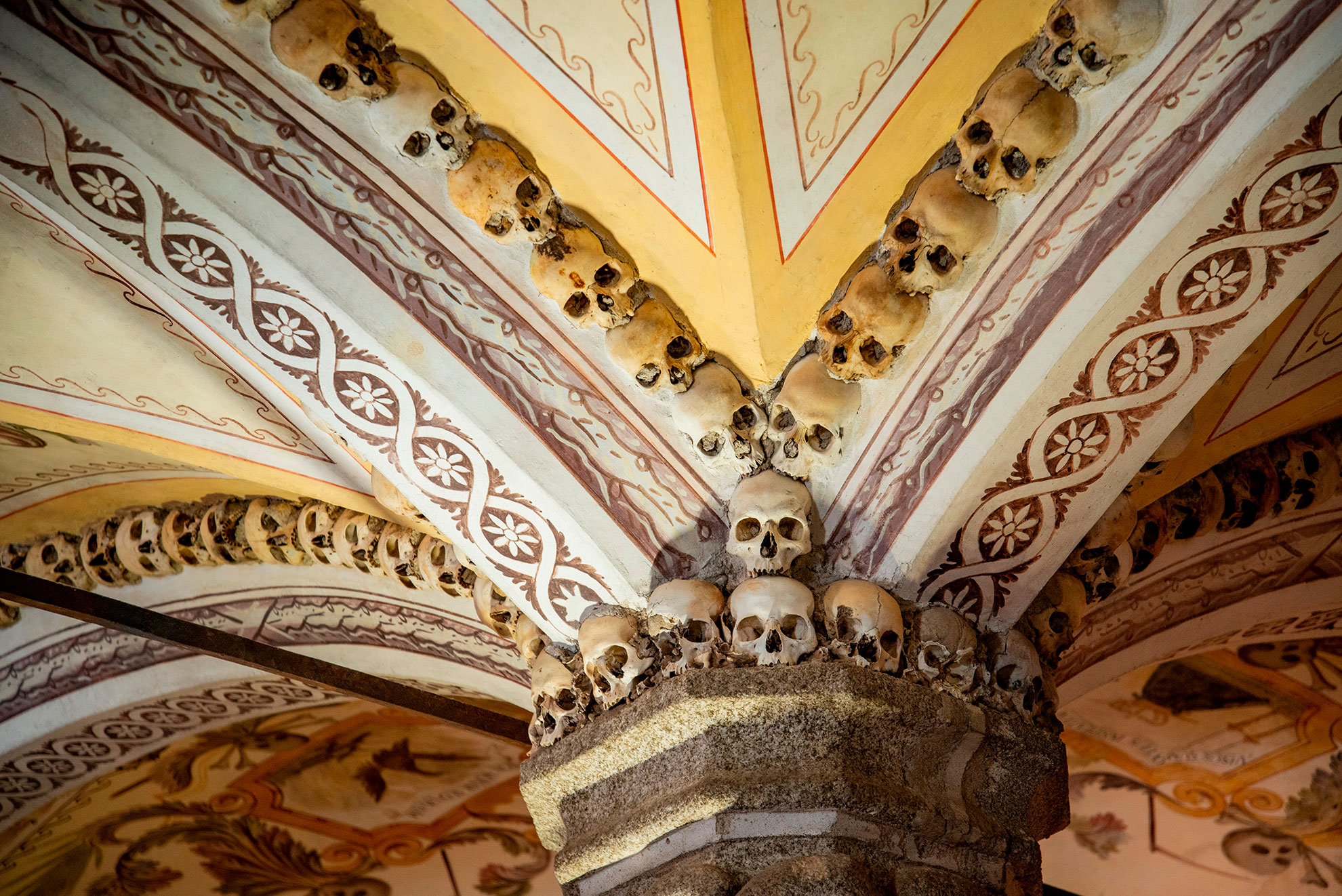 The chapel of bones in Évora - Detail