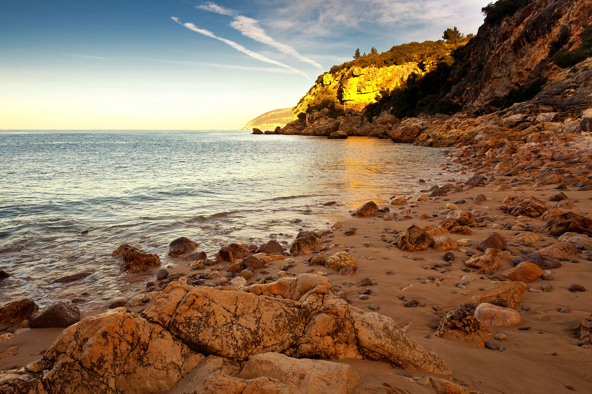 The cliff-lined coast near Sesimbra on the Setúbal Peninsula