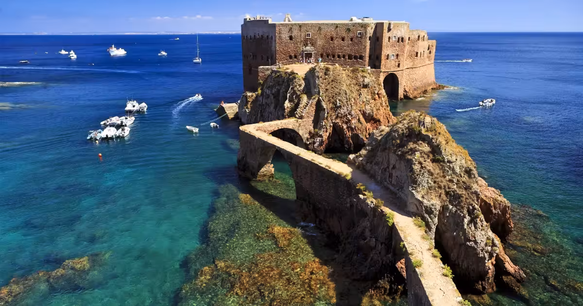 Aerial view of Berlenga Grande island and Fort S&atilde;o Jo&atilde;o Baptista at low tide.