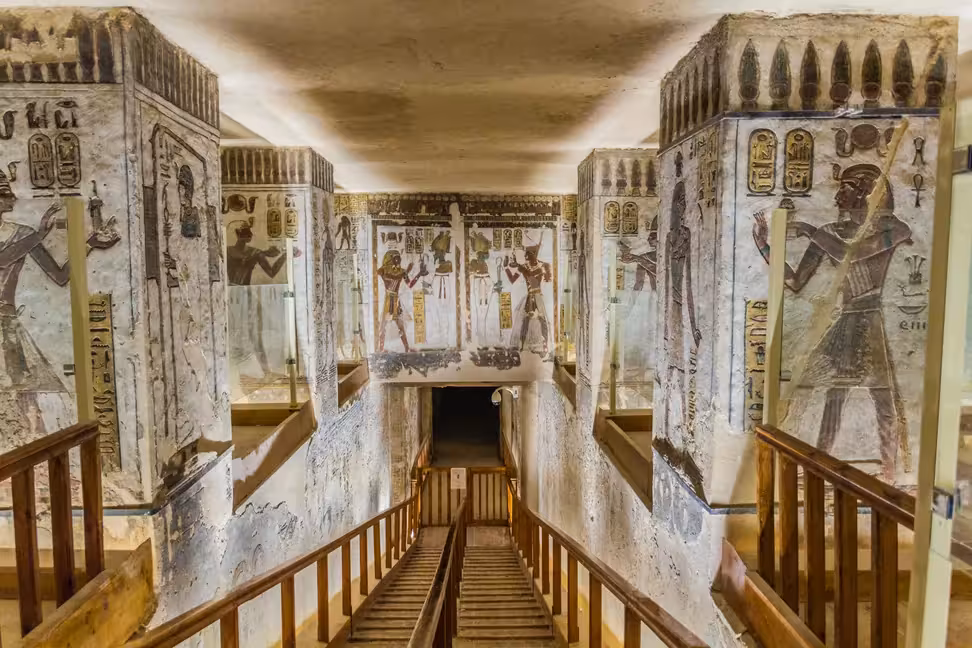 Der bemalte Korridor des Grabes von Ramesses III. im Tal der Könige