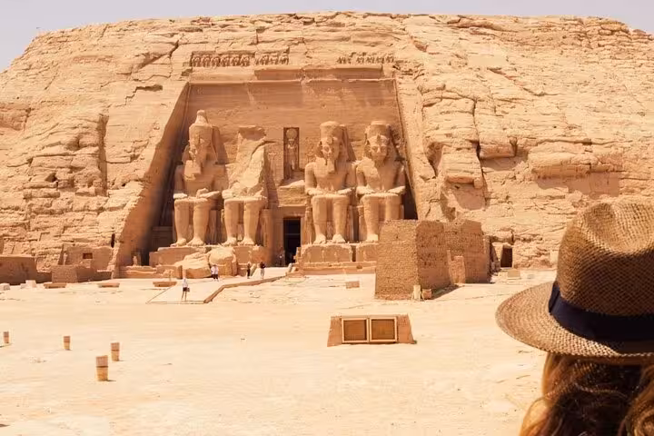 Passeio privativo de um dia a Abu Simbel saindo de Assuã com traslado do hotel