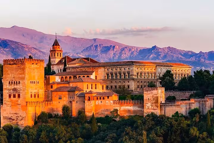 Circuit guidé de 2 jours : Costa del Sol à Madrid via Grenade