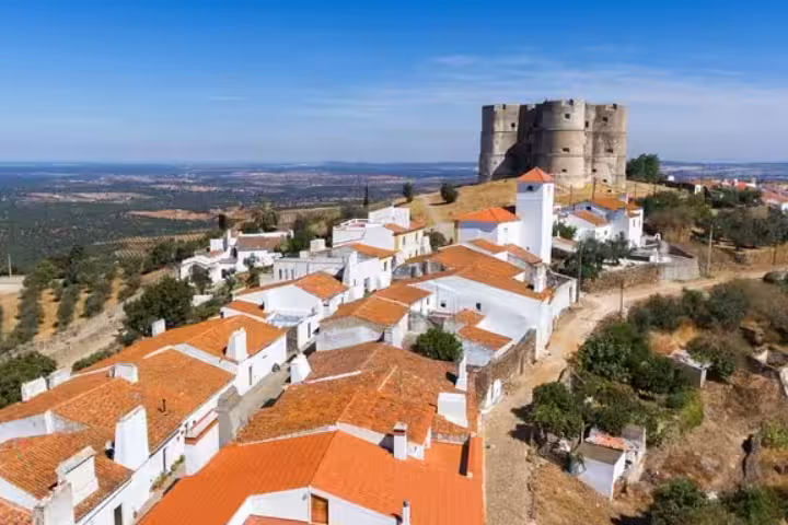 Private Tour in Alentejo: Cork Factory & Évora Monte Castle
