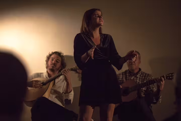 Lisbon Fado Show in Alfama with Traditional Portuguese Dinner