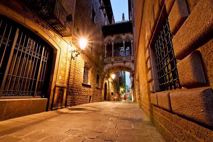 Gothic Quarter Ghost Walking Tour in Barcelona Self-Guided