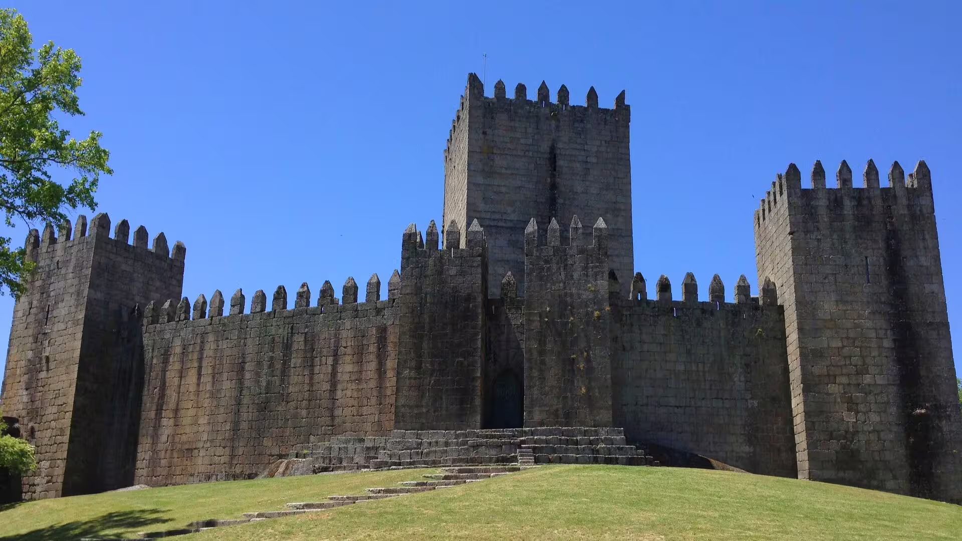Private Tour of Braga & Guimarães: 2 UNESCO Sites