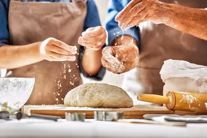 Fresh Pasta Making Class in Barcelona with Aperitivo