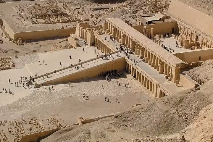 Private geführte Tour durch das Tal der Könige ab Luxor
