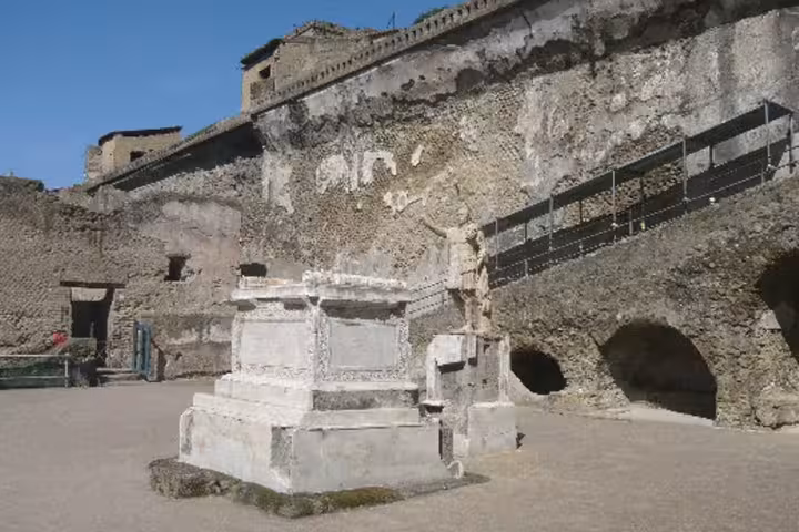 Herculaneum & Mt Vesuvius Full-Day Tour from Naples