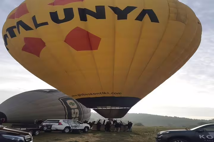 Hot Air Balloon Ride & Montserrat Guided Tour from Igualada