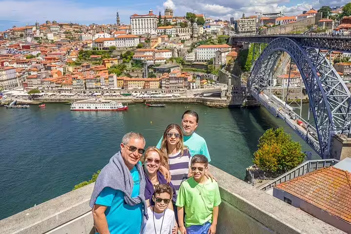 Private 2-Day Guided Tour Lisbon to Porto: Fátima & Alcobaça