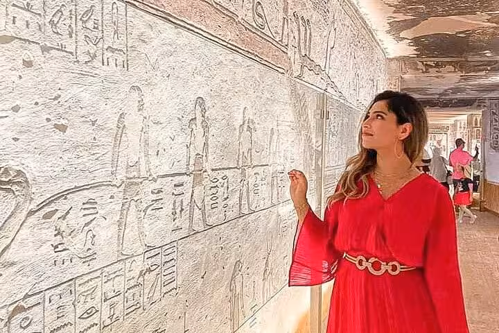 Private Tour zum Westufer Luxor mit Ägyptologen-Führer