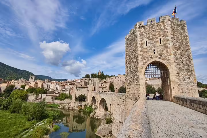 Private Medieval Villages Day Trip from Barcelona & Lunch