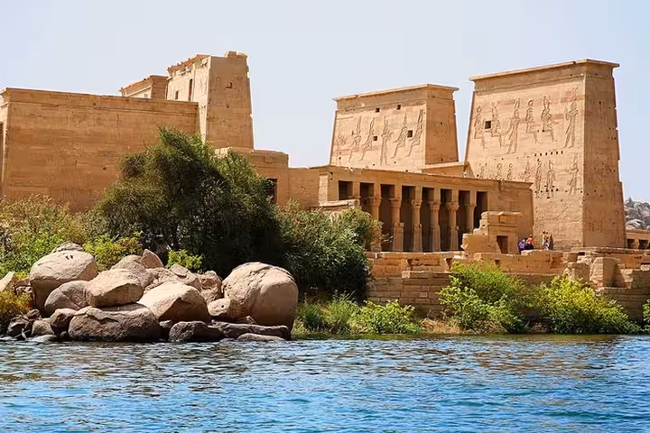 Passeio Guiado em Aswan: Grande Represa, Templo de Philae & Feluca no Nilo