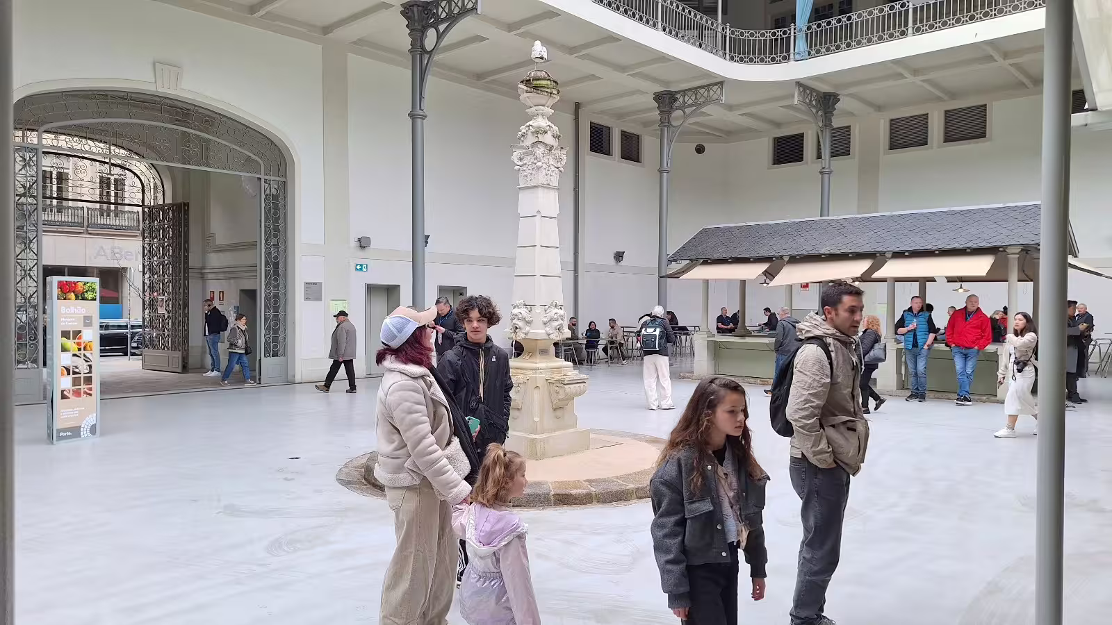 Exclusive Private Tour in Porto with Local Expert Guide