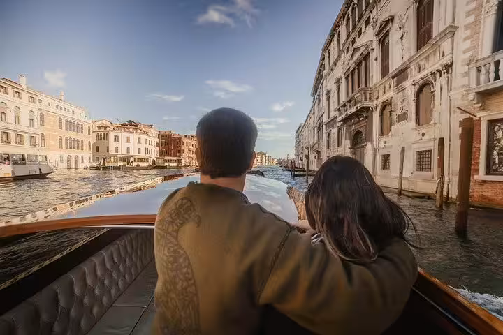 Tour en bateau privé à Venise : Grand Canal, Murano et Burano