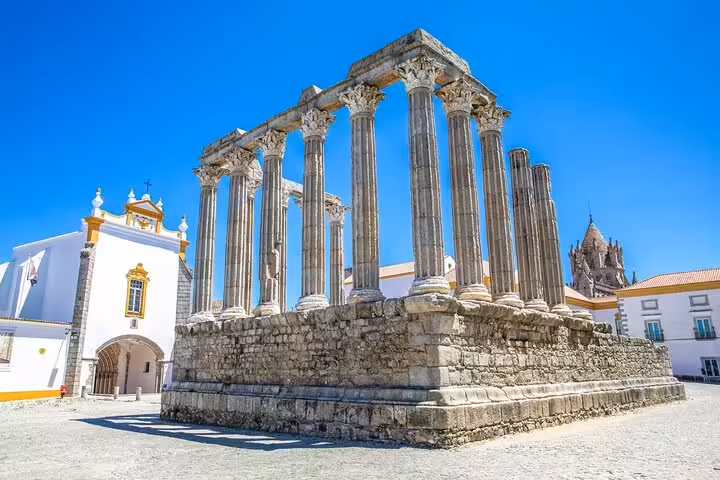 Private Tour Faro to Lisbon with Évora Sightseeing Stop