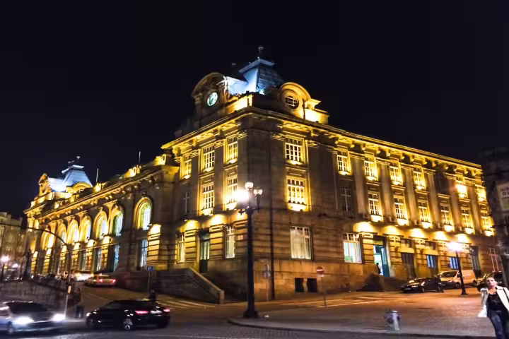 Private Night Tour in Porto: Iconic Landmarks & Ribeira